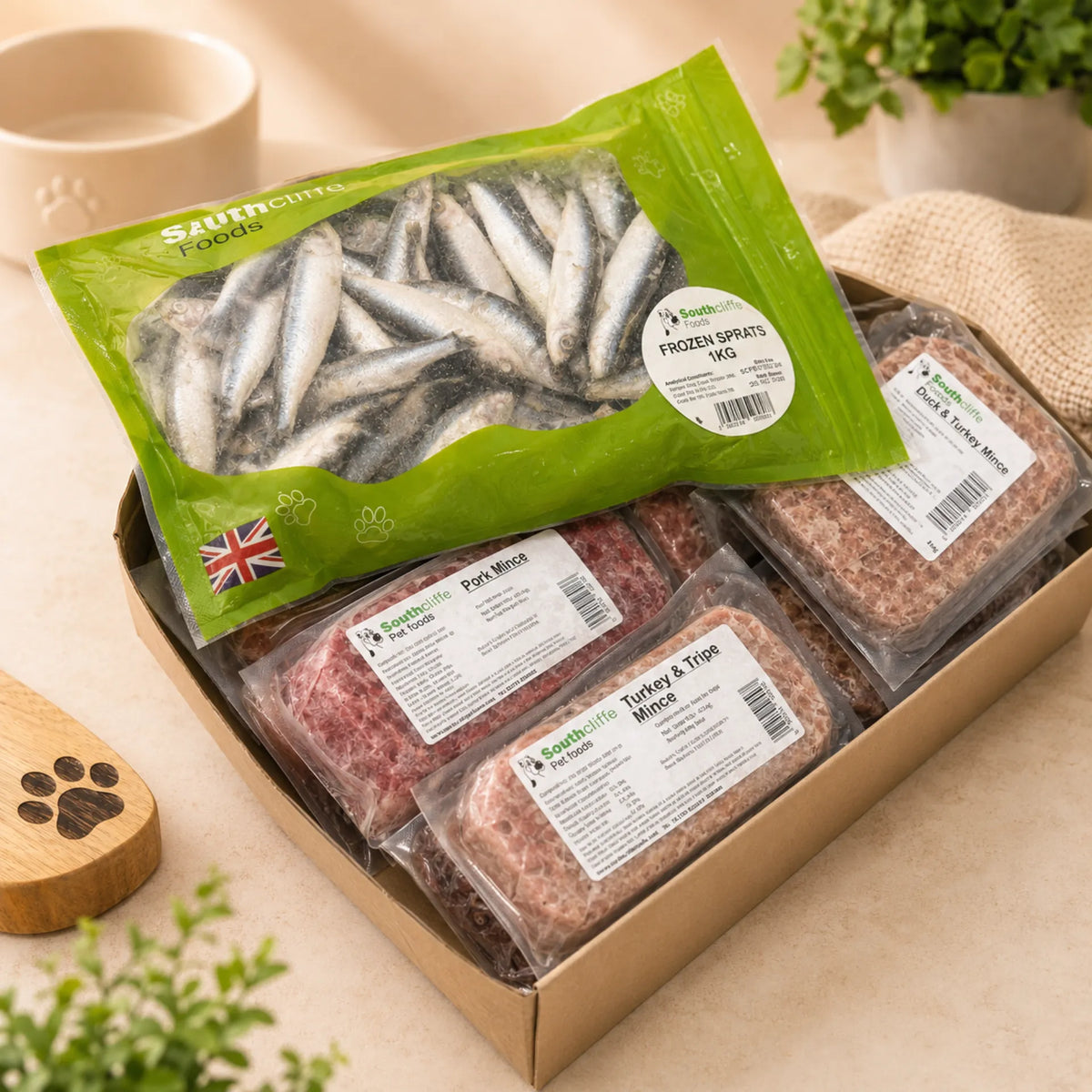 Southcliffe Raw Dog Food Bundle with 1kg Sprats - 24 x 454g 90/10